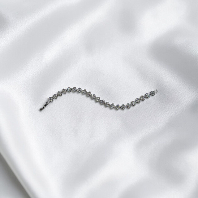 Vip Yonca Bileklik Silver // 238 - Beyaz
